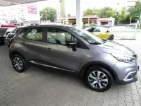 Używany Renault Captur Life 90 KM (66 kW) 2018 Szary SUV