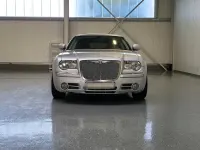 Usado Chrysler 300C 218 CV (160 kW) 2011 Plateado Familiar