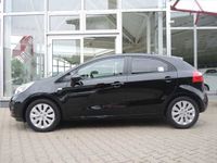 Gebraucht Kia Rio FIFA World Cup Edition 109 PS (80 kW) 2014 Schwarz metallic Kleinwagen