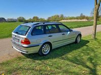 Second-hand BMW 318 148 CP (108 kW) 2002 Argintiu Break
