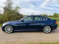 Używany BMW 330 Exclusive 245 KM (180 kW) 2011 Niebieski Sedan/Limuzyna