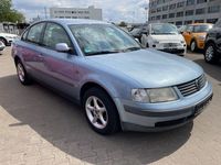 Gebraucht VW Passat 101 PS (74 kW) 1998 Silber Limousine