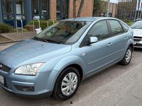 Gebraucht Ford Focus 101 PS (74 kW) 2007 Blau Kleinwagen