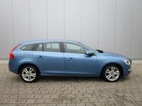 gebraucht Volvo V60 Momentum NAVI BUSINESS PAKET WINTER PAKET KLIMAAUT