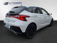 Gebraucht Hyundai i20 Blackline 90 PS (66 kW) 2026 Atlas white / sol Kleinwagen