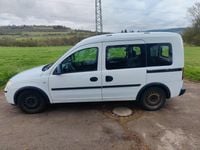 Gebraucht Opel Combo 101 PS (74 kW) 2010 Weiß Van / Kleinbus