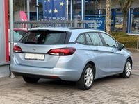 Używany Opel Astra 110 KM (80 kW) 2019 Niebieski Kombi