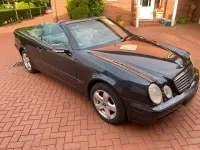 Gebraucht Mercedes CLK200 163 PS (119 kW) 2000 Blau Cabrio