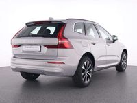 Gebraucht Volvo XC60 197 PS (144 kW) 2023 Silber silver dawn / metallic SUV