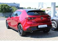 Gebraucht Mazda 3 Exclusive-Line 186 PS (136 kW) 2024 Rot Limousine
