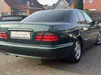 Gebraucht Mercedes E280 Avantgarde 204 PS (150 kW) 2000 Grün Limousine