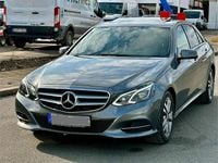 Gebraucht Mercedes E220 170 PS (125 kW) 2016 Grau Limousine