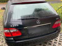 Gebraucht Mercedes E220 170 PS (125 kW) 2008 Schwarz Kombi
