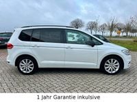 Gebraucht VW Touran Highline 150 PS (110 kW) 2017 Weiß Van / Kleinbus