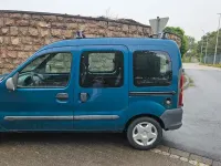 Gebraucht Renault Kangoo Authentique 75 PS (55 kW) 2001 Grün Van / Kleinbus