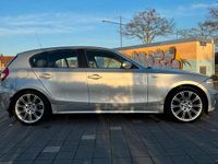 Gebraucht BMW 118 122 PS (89 kW) 2005 Silber Kleinwagen