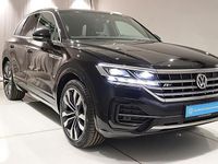 Gebraucht VW Touareg R-line 286 PS (210 kW) 2019 Deep black perleffekt SUV
