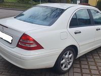 Gebraucht Mercedes C200 163 PS (119 kW) 2001 Weiß Limousine