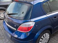 Gebraucht Opel Astra 90 PS (66 kW) 2005 Blau Limousine