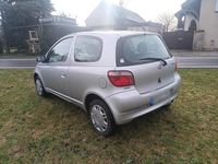 Gebraucht Toyota Yaris 87 PS (63 kW) 2002 Silber Kleinwagen