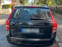 Second-hand Kia Ceed 90 CP (66 kW) 2010 Negru Hatchback