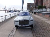 Neu Rolls Royce Cullinan 544 PS (400 kW) 2026 Crystal over selby grey SUV