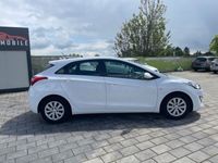 gebraucht Hyundai i30 blue Classic .1H