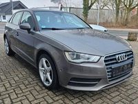 Gebraucht Audi A3 Attraction 105 PS (77 kW) 2013 Grau Limousine