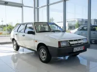 Second-hand Lada 2109 60 CP (44 kW) 1991 Alb Berlinǎ