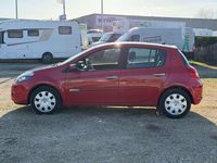 Gebraucht Renault Clio II 86 PS (63 kW) 2009 Rot Limousine