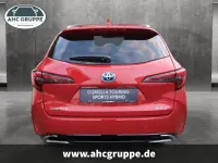 Neu Toyota Corolla Business Edition 98 PS (72 kW) 2025 Rot Kombi