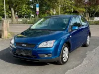 Second-hand Ford Focus Style 80 CP (58 kW) 2007 Albastru Hatchback