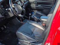 Gebraucht Mitsubishi Outlander 150 PS (110 kW) 2015 Rot SUV