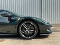 Gebraucht Ferrari 296 829 PS (609 kW) 2023 Grün Cabrio