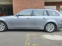 Gebraucht BMW 525 192 PS (141 kW) 2005 Silber Kombi