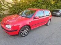 Second-hand VW Golf IV 70 CP (51 kW) 2000 Roșu Hatchback