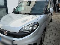 Gebraucht Fiat Doblò 74 PS (54 kW) 2022 Silber Van / Kleinbus