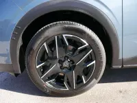 Neu Peugeot 3008 Allure 145 PS (106 kW) 2026 Blau SUV
