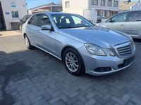 Gebraucht Mercedes E220 170 PS (125 kW) 2010 Iridiumsilber  metalliclack Limousine