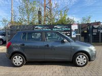 Gebraucht Skoda Fabia Cool Edition 60 PS (44 kW) 2014 Grau Limousine