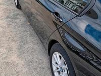 Gebraucht BMW 320 Advantage 184 PS (135 kW) 2016 Schwarz Limousine