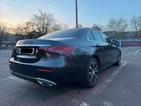 Gebraucht Mercedes E220 Premium 194 PS (142 kW) 2021 Grau Limousine