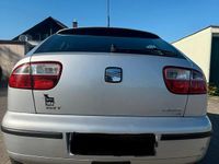 Usata Seat Leon 110 CV (80 kW) 2002 Grigio Utilitaria