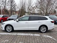 Gebraucht Skoda Superb Selection 193 PS (141 kW) 2025 Purity weiss Kombi