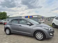 Gebraucht Hyundai i30 99 PS (72 kW) 2013 Grau Limousine
