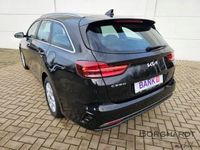 Neu Kia Ceed Sportswagon 140 PS (102 kW) 2026 Schwarz (zilinaschwarz metallic) Kombi