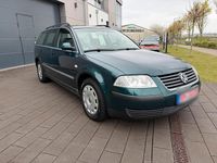Usata VW Passat 102 CV (75 kW) 2003 Verde Station wagon