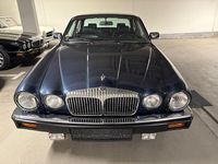 Second-hand Jaguar XJ12 264 CP (194 kW) 1990 Albastru Berlinǎ