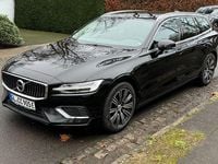 Gebraucht Volvo V60 Plus 349 PS (256 kW) 2023 Schwarz Kombi