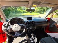 Gebraucht Audi A1 Sport 95 PS (69 kW) 2017 Rot Kleinwagen